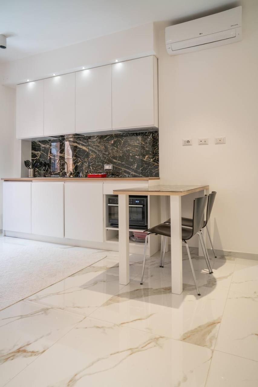 La Dolce Vita 2 Cagliari Bagian luar foto