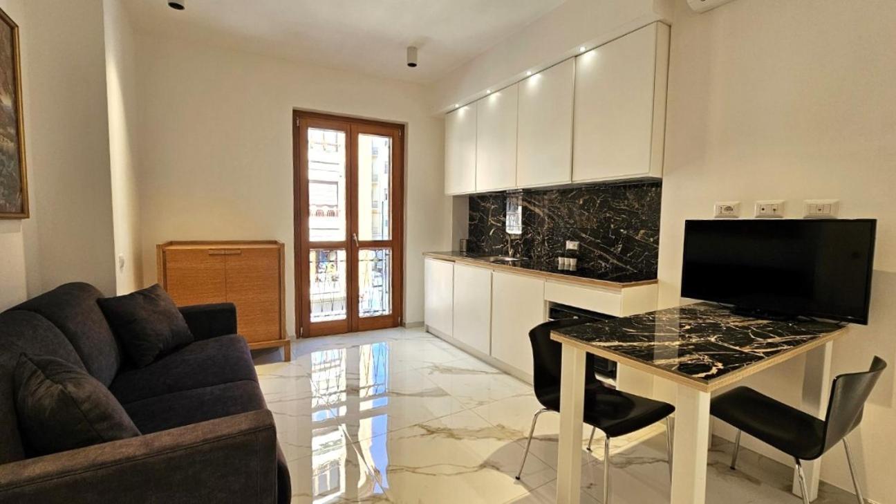 La Dolce Vita 2 Cagliari Bagian luar foto